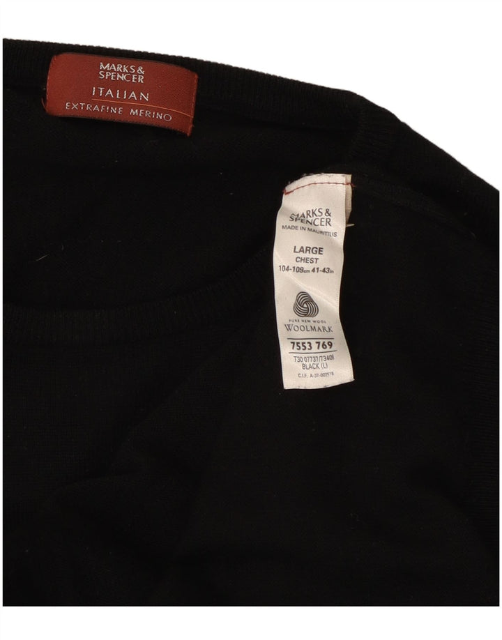 Suéter masculino Marks & Spencer com gola redonda, grande lã preta