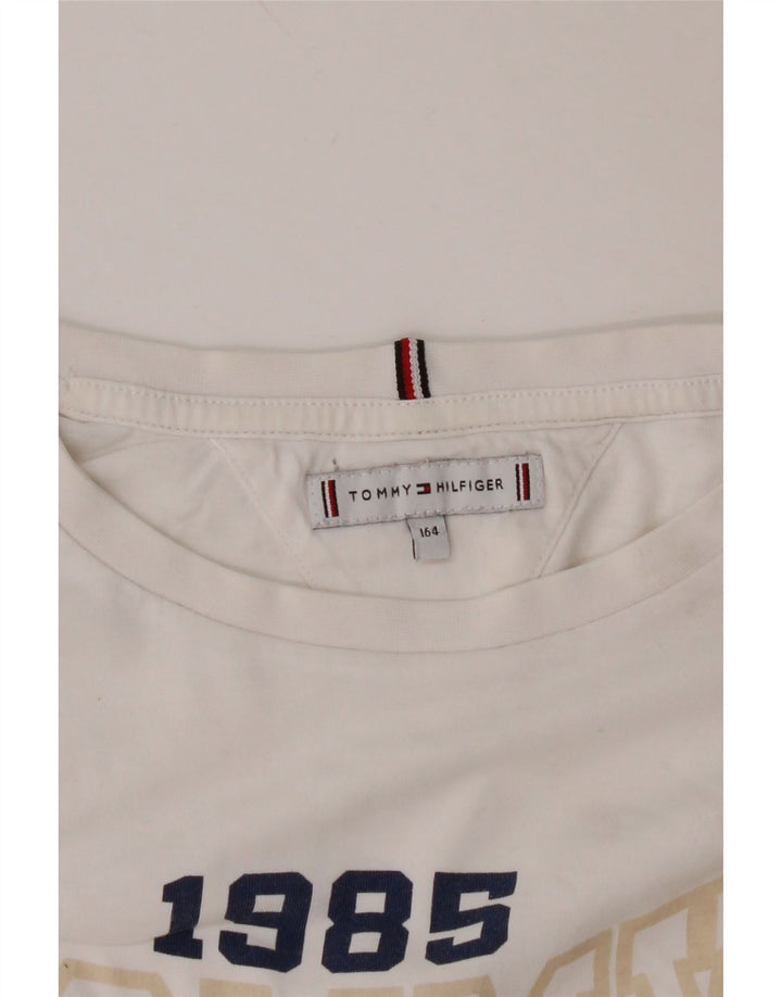 TOMMY HILFIGER Camiseta feminina cropped com estampa gráfica 13-14 anos Branco