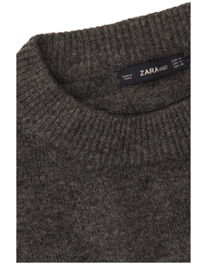 Suéter masculino ZARA com ajuste solto e gola redonda cinza médio