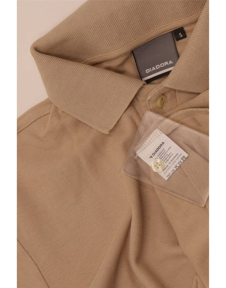 Camisa polo masculina Diadora pequena algodão bege
