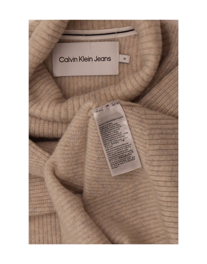 Suéter masculino Calvin Klein Jeans com gola redonda e lã bege médio