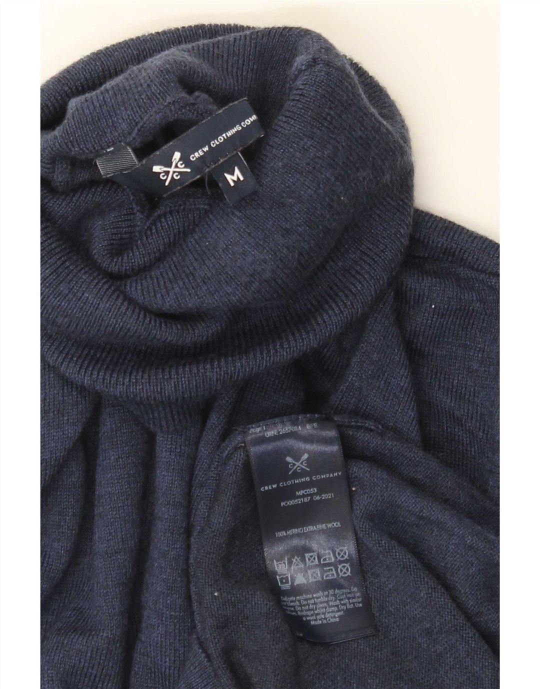 Crew Clothing Suéter masculino com gola redonda, lã Merino azul marinho médio