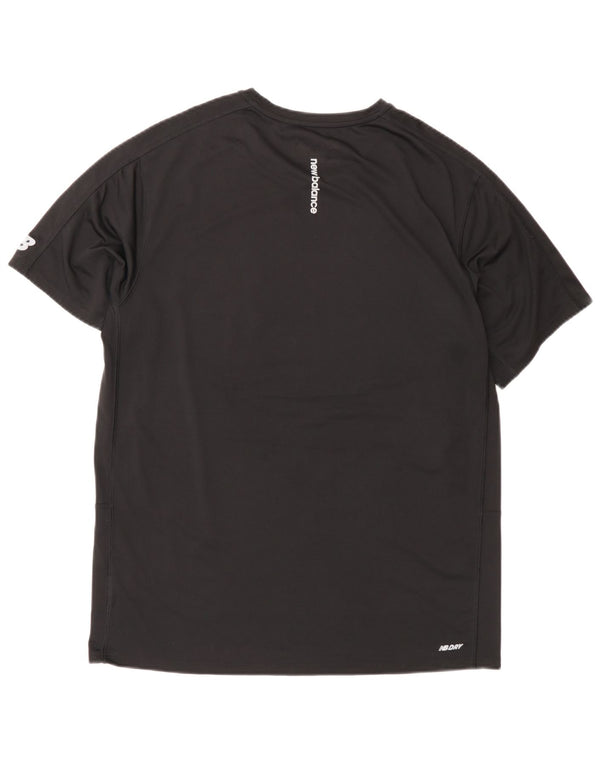 Camiseta gráfica masculina New Balance Top médio preto