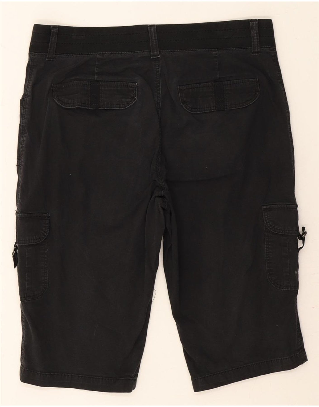 LEE Womens Relaxed Fit Cargo Bermuda Shorts US 16 2XL W34 Black Cotton Vintage Lee and Second-Hand Lee from Messina Hembry 