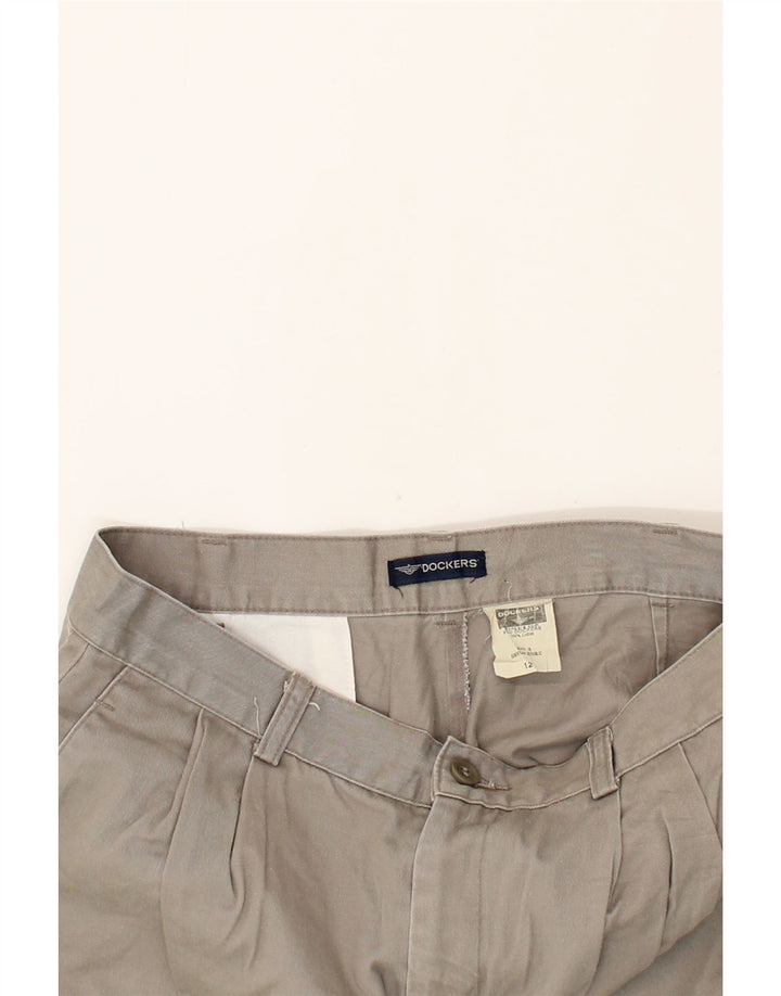 DOCKERS Womens Chino Shorts US 12 Large W32 Beige Cotton Vintage Dockers and Second-Hand Dockers from Messina Hembry 