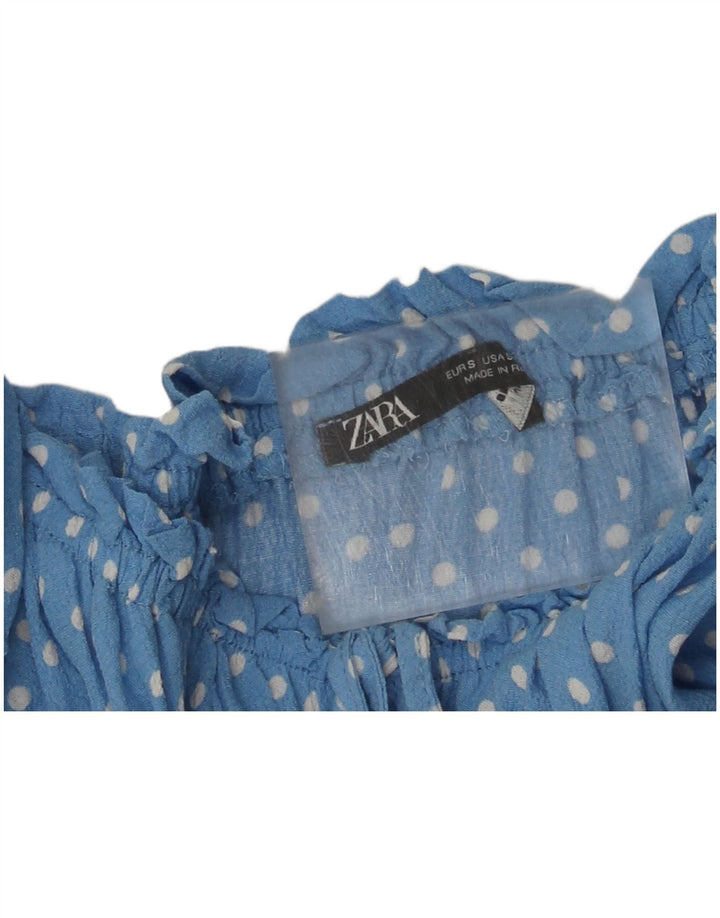 Vestido de verão feminino Zara com ombros de fora UK 8 pequenas bolinhas azuis