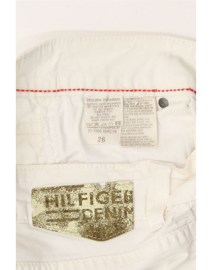 Bermuda jeans feminina Tommy Hilfiger W26 pequeno algodão branco