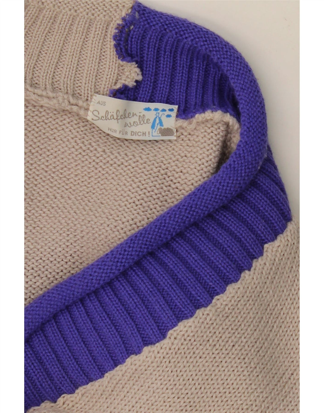 VINTAGE Womens V-Neck Jumper Sweater UK 18 XL Off White Chevron Wool Vintage Vintage and Second-Hand Vintage from Messina Hembry 