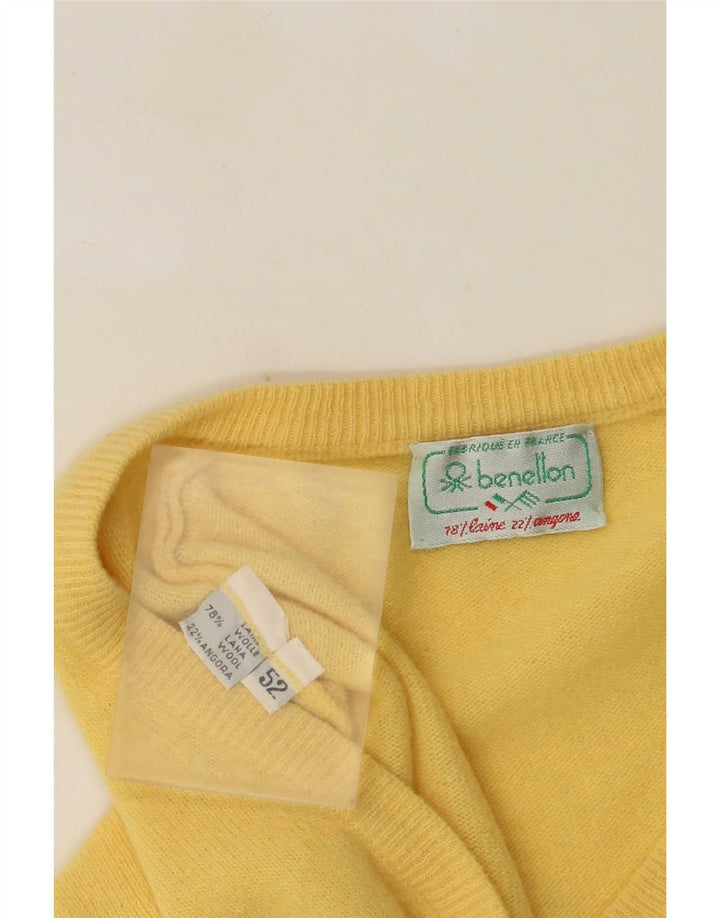 Suéter masculino Benetton com decote em V IT 52 grande lã amarela