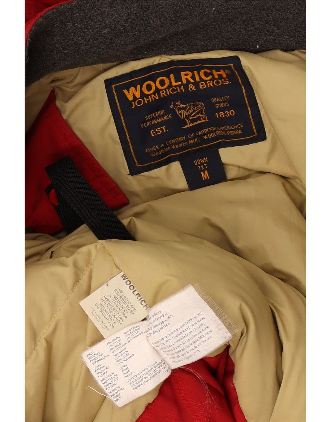 Jaqueta feminina acolchoada com capuz Woolrich UK 14 nylon vermelho médio