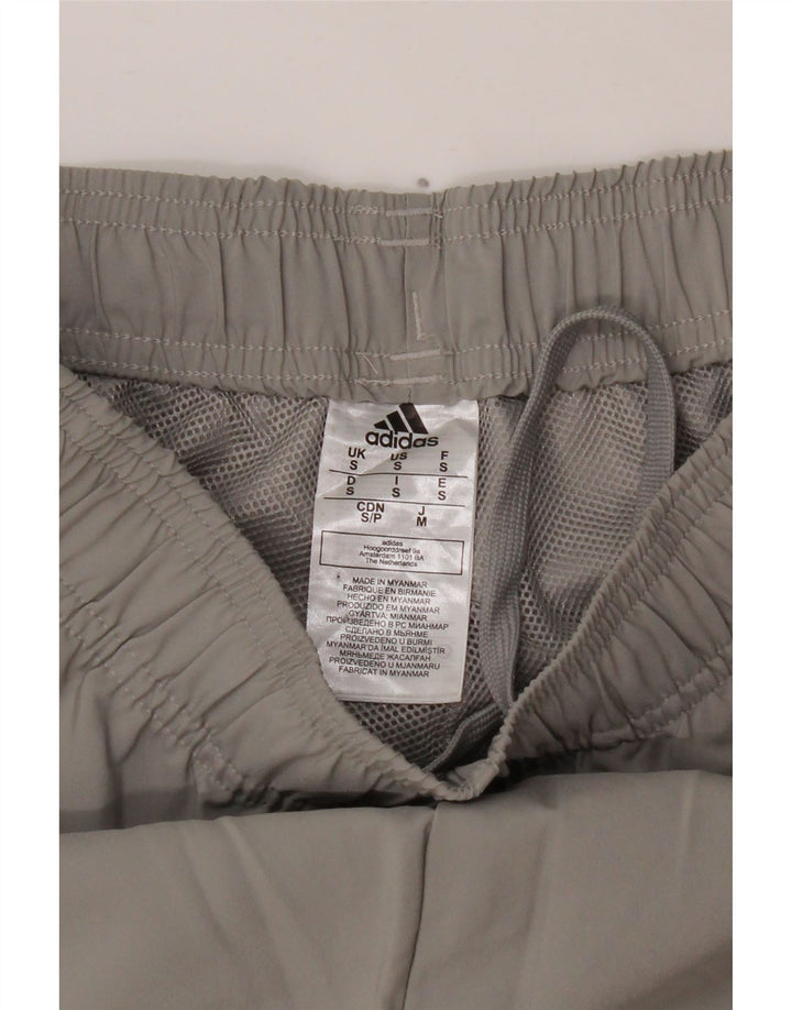 Shorts esportivos masculinos Adidas pequeno poliéster cinza