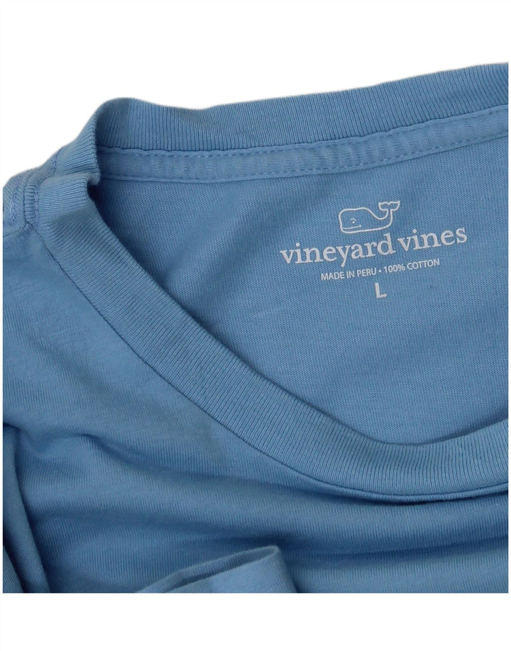 Camiseta masculina VINEYARD VINES com estampa gráfica grande de algodão azul