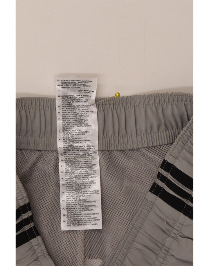 Shorts esportivos masculinos Adidas pequeno poliéster cinza