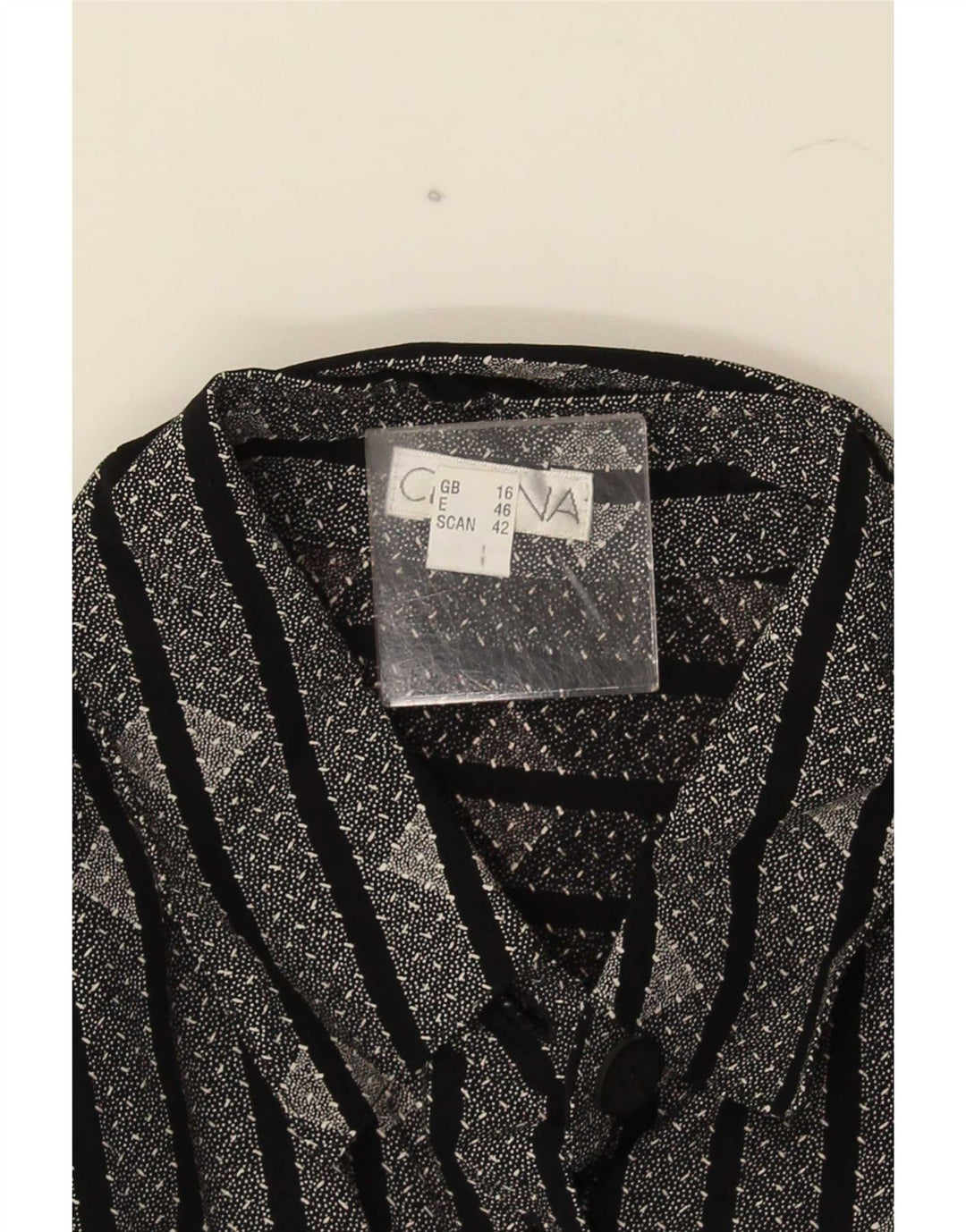 Camisa feminina vintage UK 16 listrada preta grande