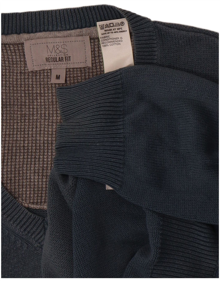 Suéter masculino Marks & Spencer com ajuste regular e decote em V de algodão azul médio