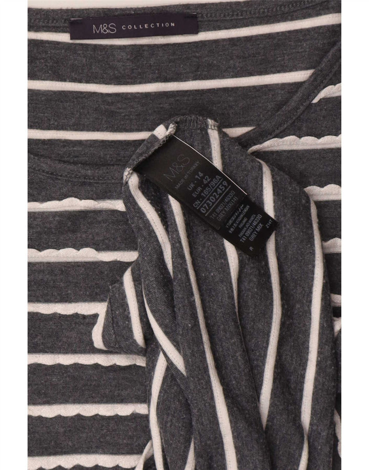 Top feminino Marks & Spencer manga 3/4 Reino Unido 14 viscose listrada cinza grande