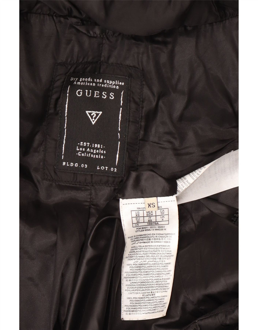 Casaco acolchoado grande feminino Guess UK 4 XS preto poliamida