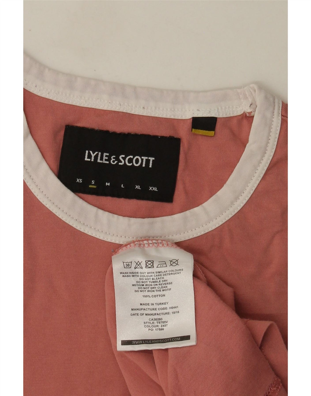 Camiseta masculina Lyle & Scott pequena de algodão rosa