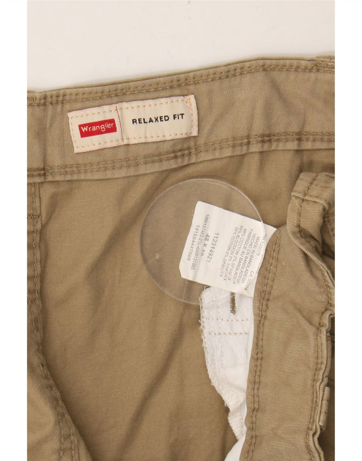 WRANGLER Mens Relaxed Fit Cargo Shorts W48 4XL Beige Cotton Vintage Wrangler and Second-Hand Wrangler from Messina Hembry 