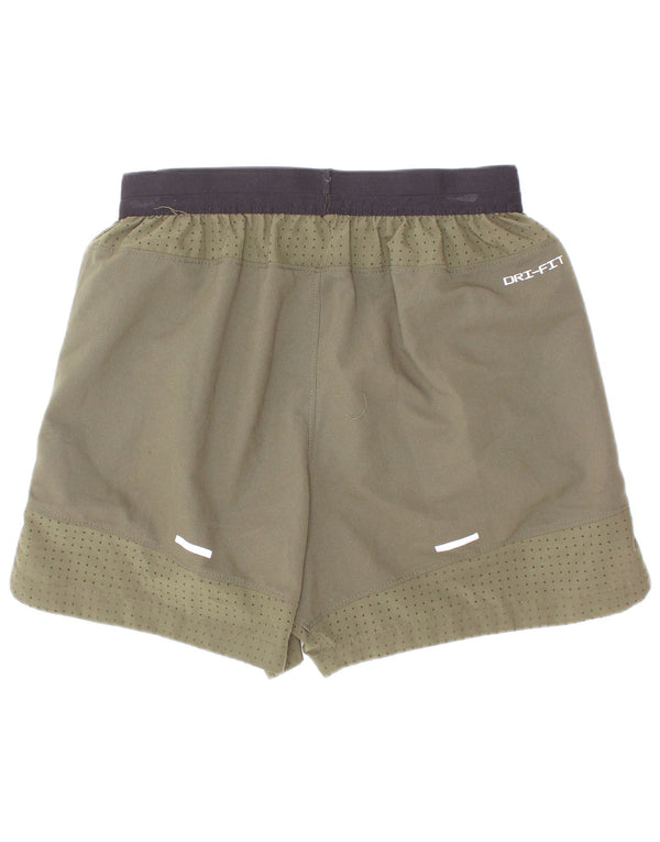 Shorts esportivos Nike Boys Dri Fit 8-9 anos pequeno cáqui colorblock poliéster