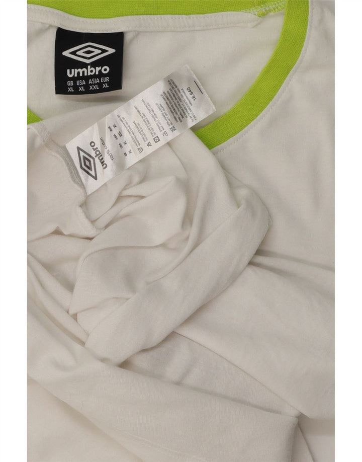 Camiseta feminina Umbro com estampa gráfica UK 18 XL algodão branco