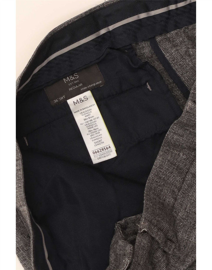 Calças Chino masculinas Marks & Spencer W36 L28 Poliéster cinza