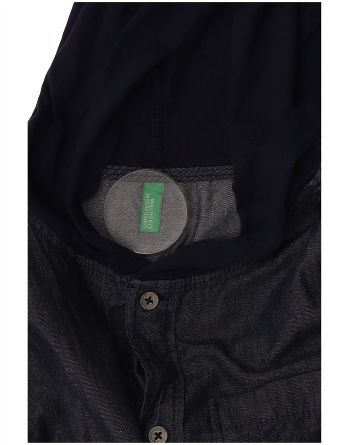 Camisa masculina com capuz Benetton pequeno bloco colorido azul marinho