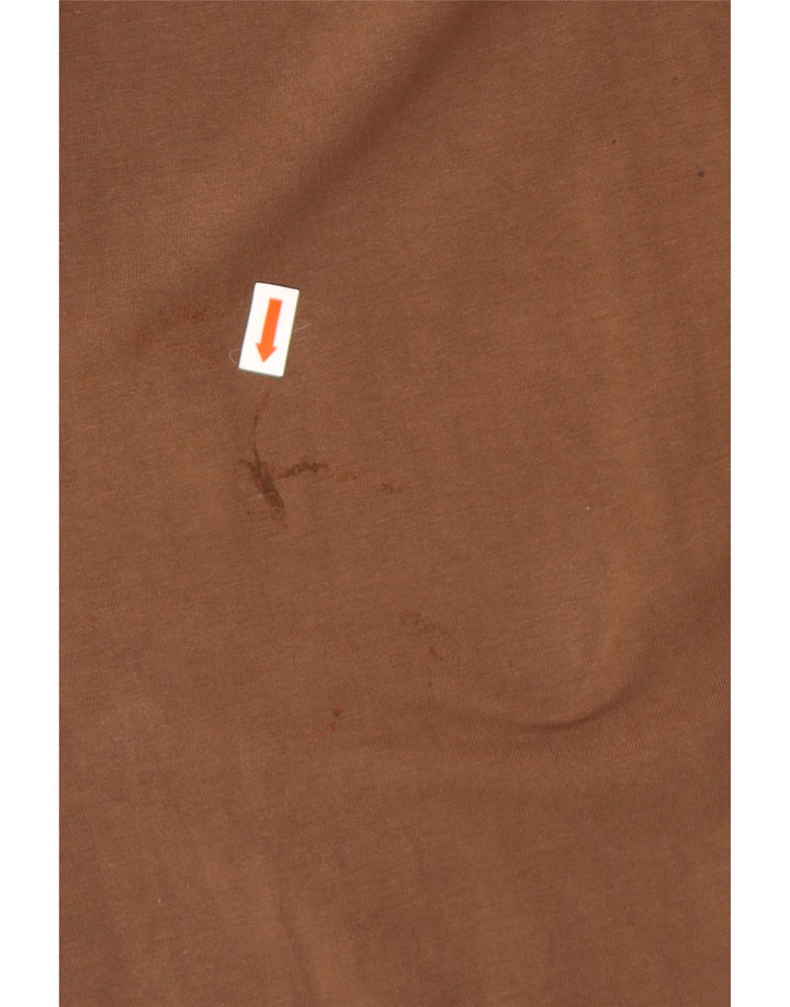 Camiseta masculina PUMA com estampa gráfica grande marrom