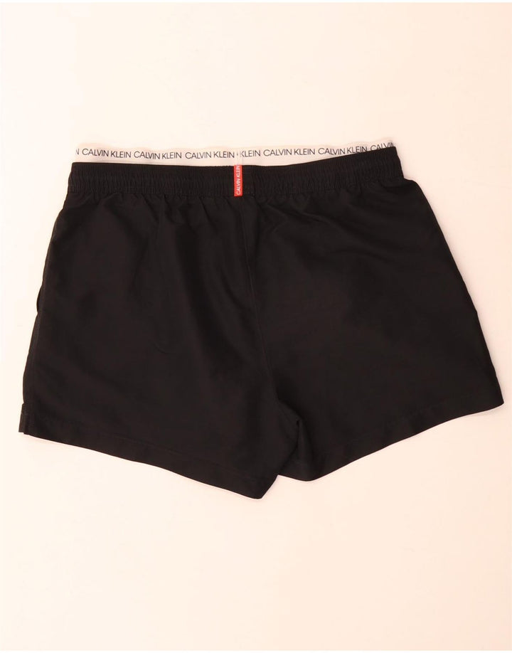 Calvin Klein Shorts de natação masculino gráfico grande bloco colorido preto