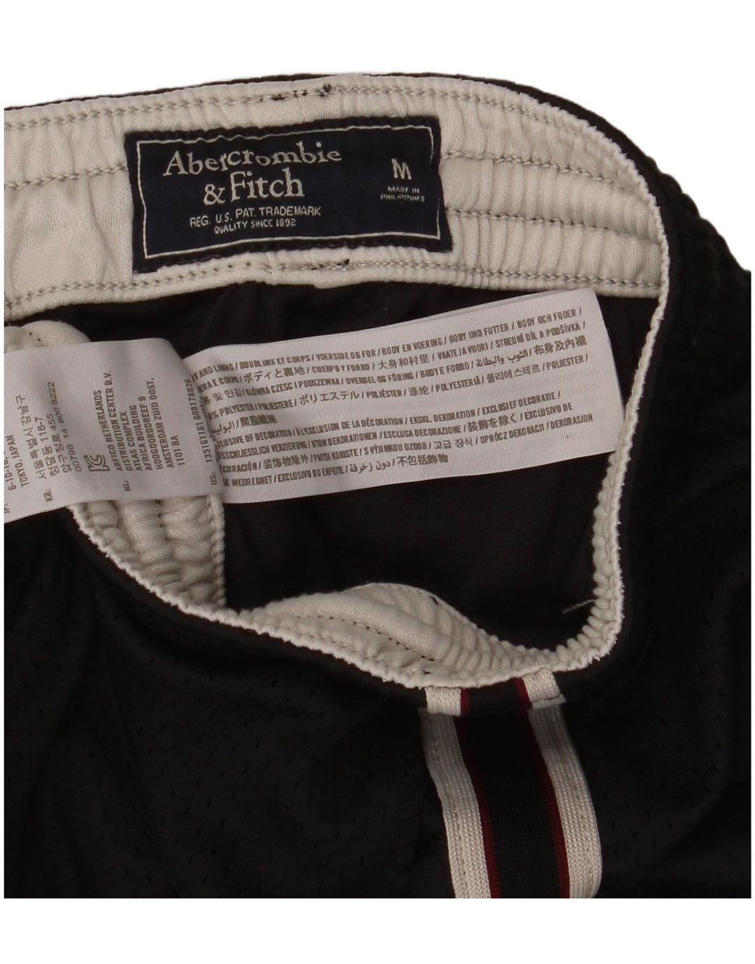 Shorts esportivos gráficos masculinos Abercrombie & Fitch poliéster preto médio