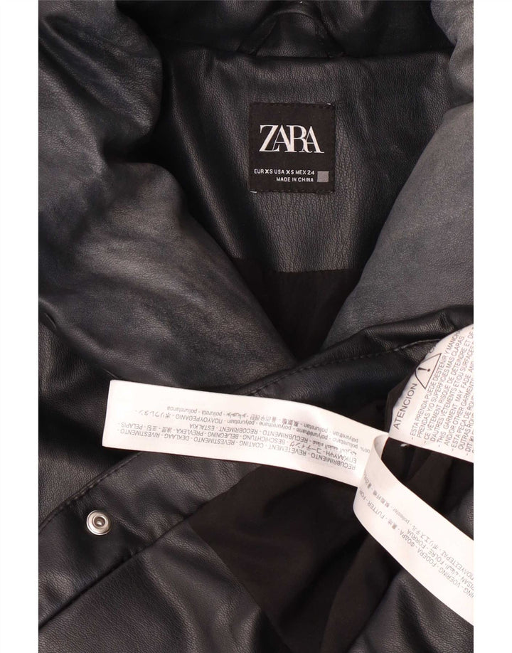 Jaqueta feminina acolchoada de couro sintético grande Zara Reino Unido 6 XS poliuretano preto