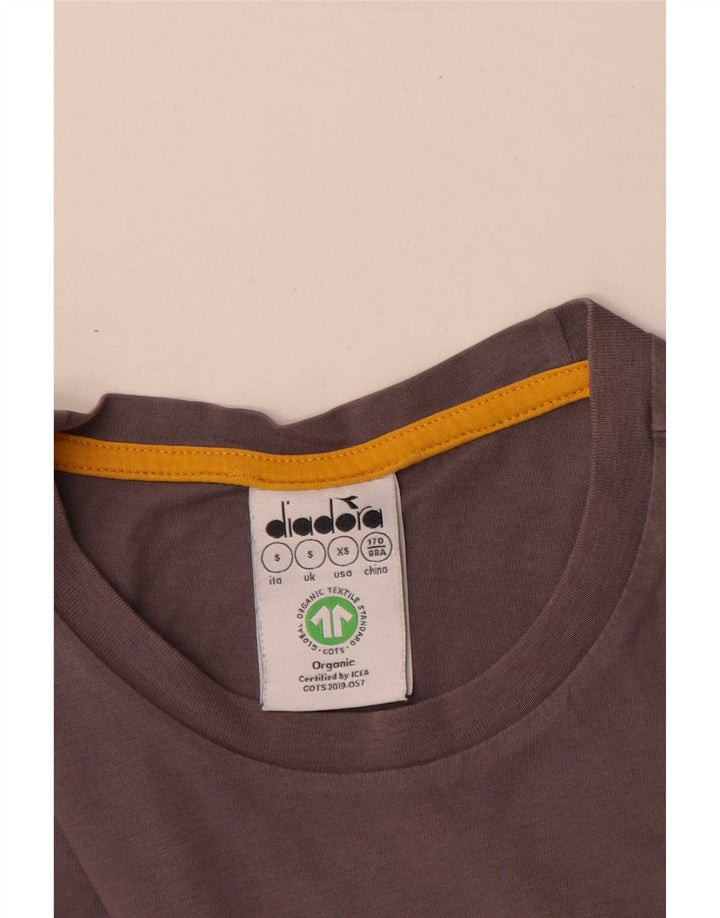 Camiseta gráfica masculina Diadora Top pequeno algodão cinza