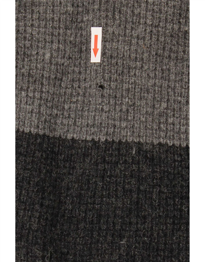 Suéter masculino Levi's com decote em V grande cinza colorblock lã virgem