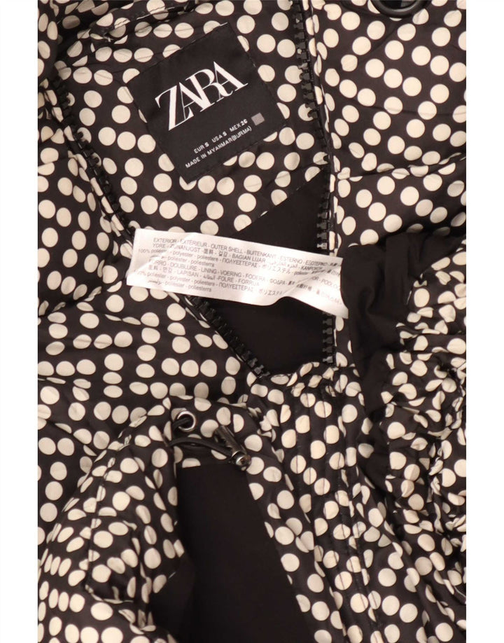Jaqueta feminina acolchoada com capuz grande Zara Reino Unido 10 pequenas bolinhas pretas