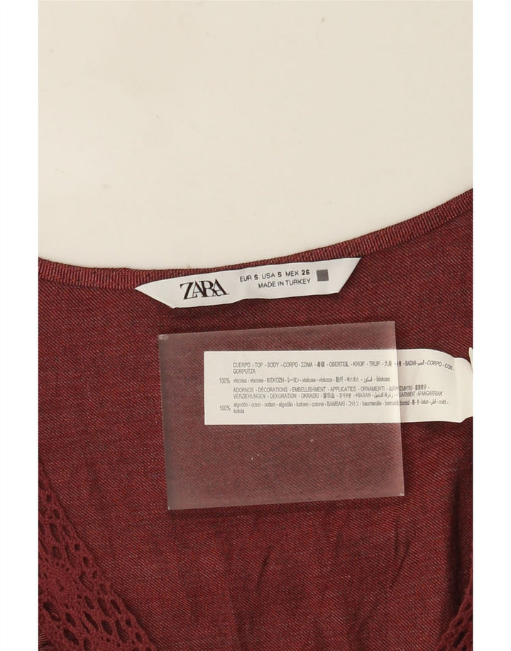 Blusa feminina Zara com babados na frente e grandes dimensões Reino Unido 10 pequena viscose vermelha