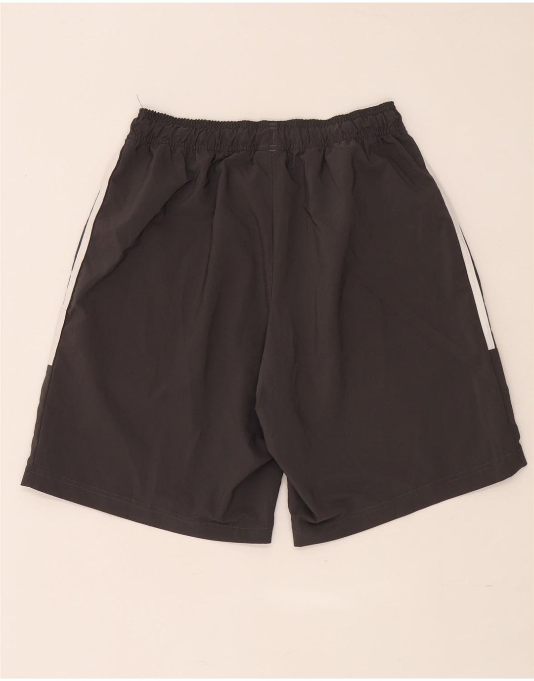 Shorts esportivos masculinos Adidas médio preto poliéster