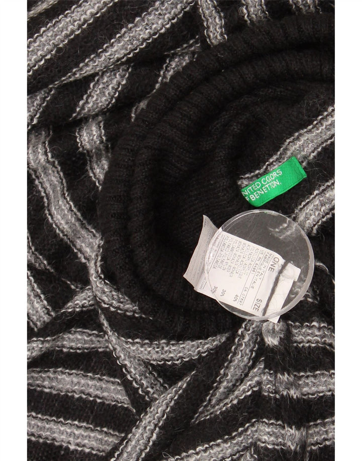Poncho feminino Benetton com gola redonda, tamanho único, listrado cinza e acrílico