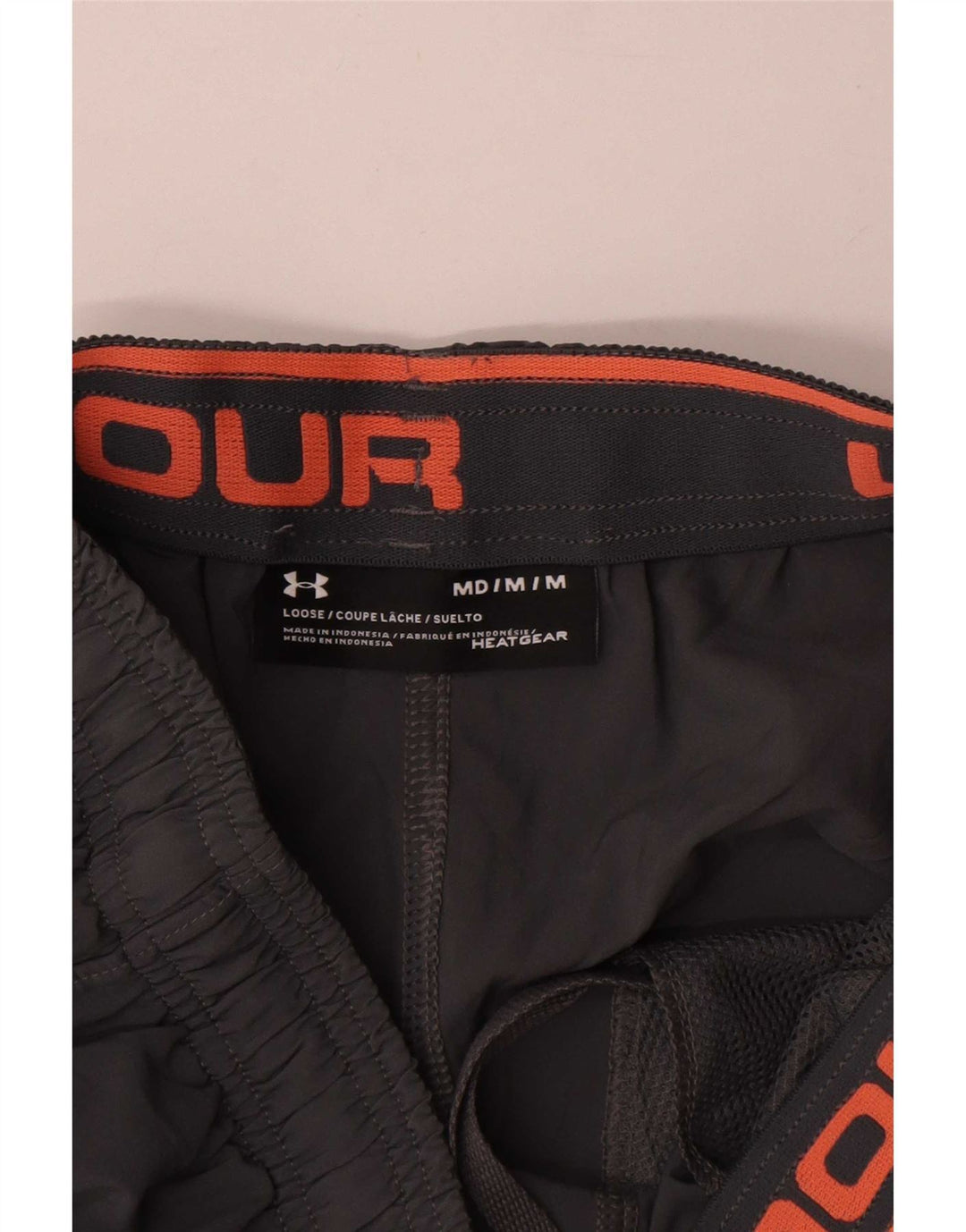 Shorts esportivos masculinos Under Armour Heat Gear Graphic cinza médio
