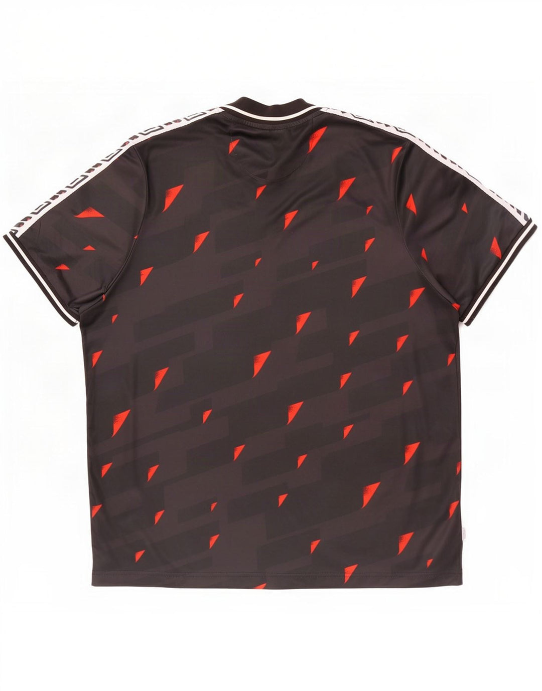 Camiseta gráfica masculina Umbro Top 2XL poliéster geométrico preto