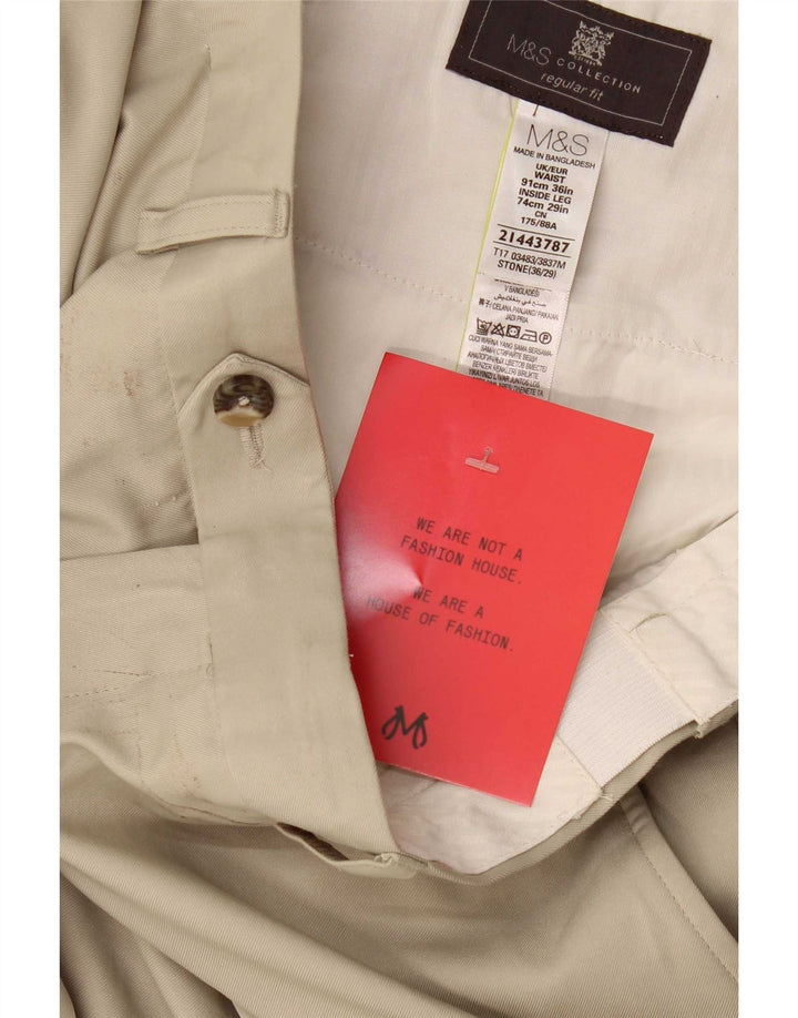 Calça masculina de ajuste regular Marks & Spencer W36 L29 poliéster bege