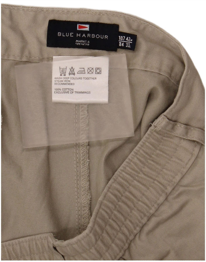 Calça chino masculina Marks & Spencer azul Harbour Pegged W42 L33 bege
