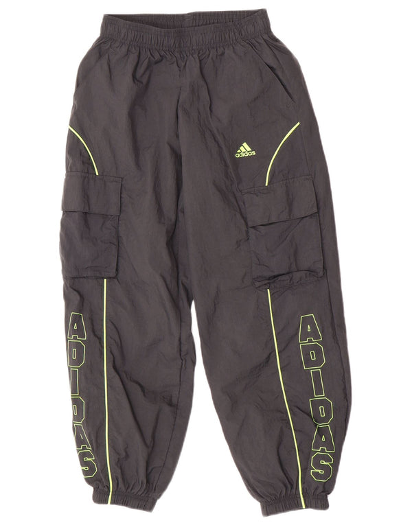 Adidas meninos calças de treino gráfico joggers 9-10 anos W23 L25 cinza