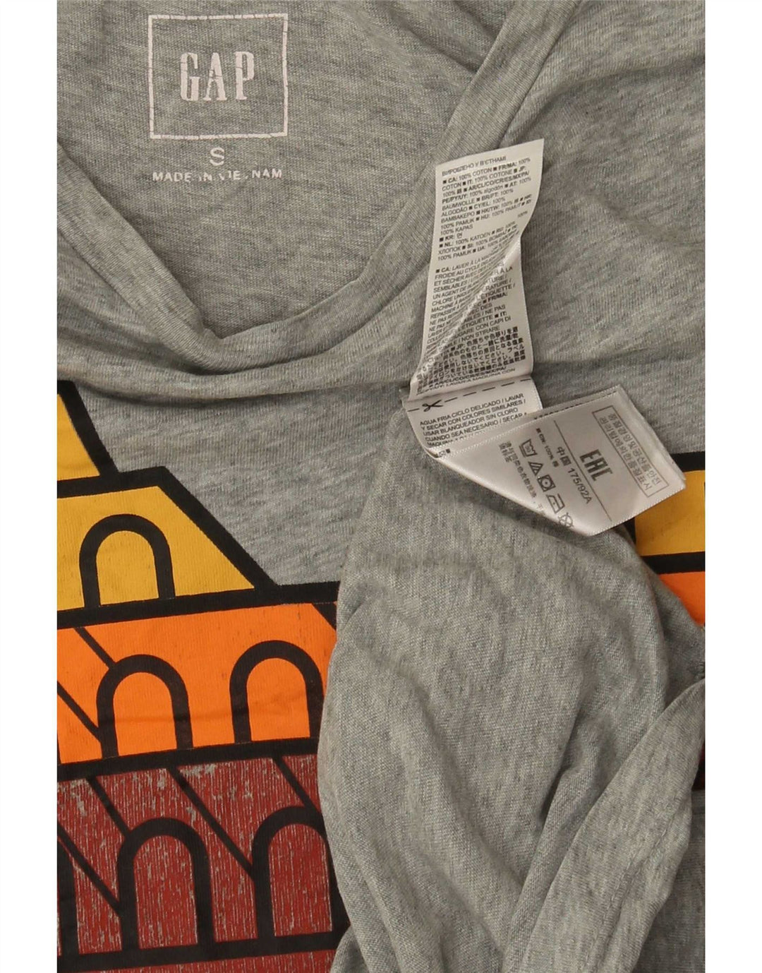 Camiseta masculina Gap Rome com estampa gráfica pequena de algodão cinza manchado