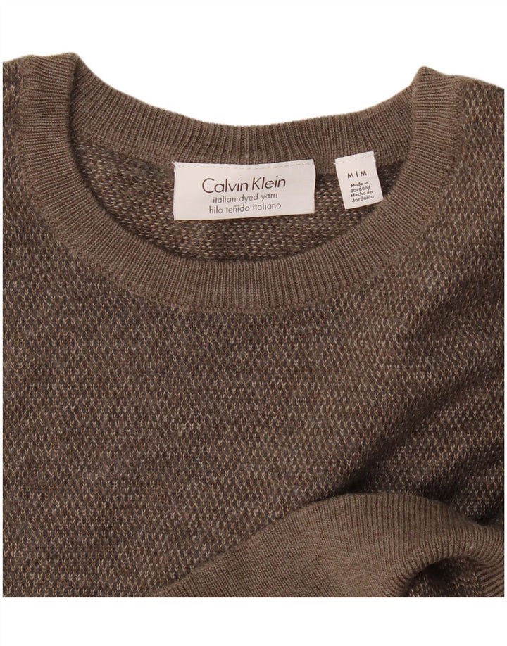 Suéter masculino Calvin Klein com gola redonda cinza médio