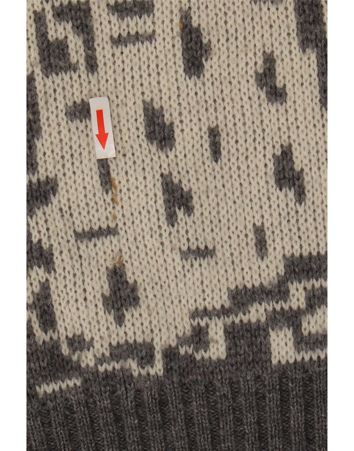 Suéter vintage masculino abstrato com gola redonda e gola pequena cinza