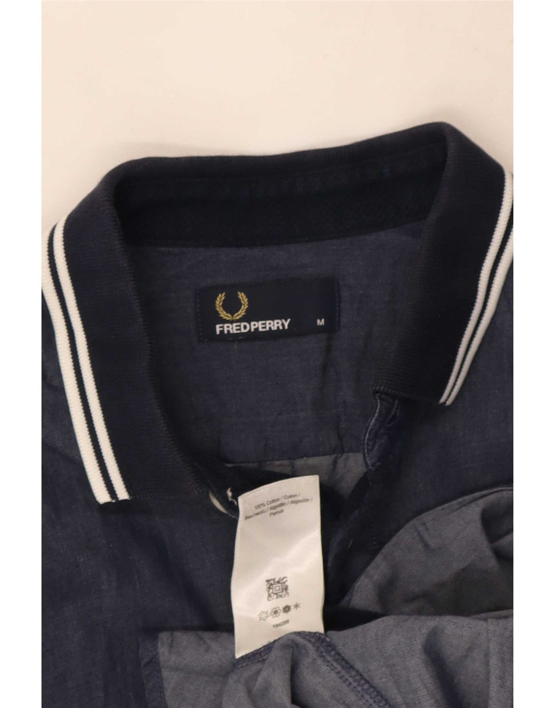 Camisa masculina de manga curta Fred Perry de algodão listrado azul marinho médio