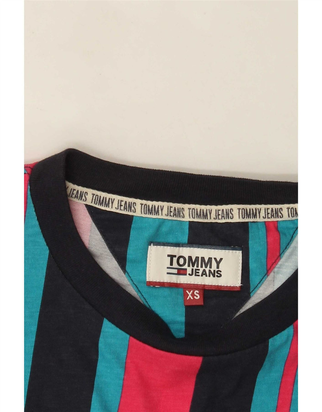 Camiseta masculina Tommy Hilfiger Top XS listrado multicolorido