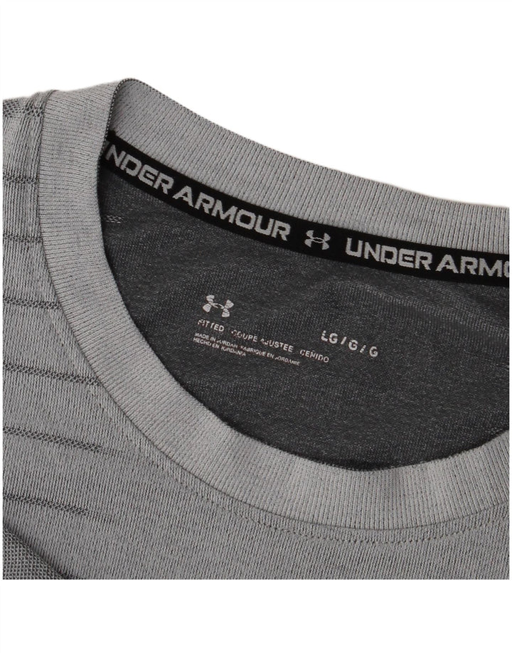 Camiseta gráfica masculina Under Armour grande listrada cinza