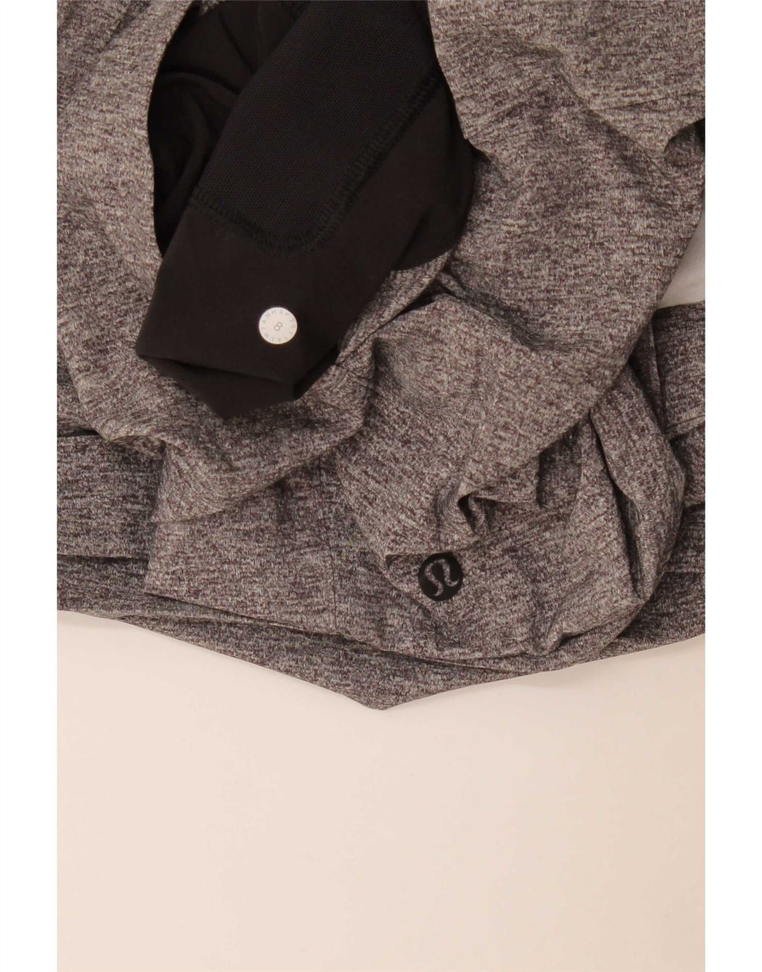 Shorts esportivos femininos Lululemon US 8 cinza médio manchado