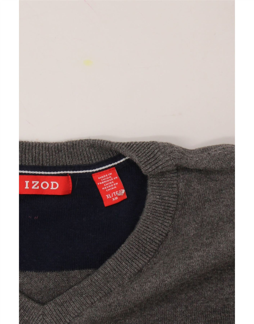 IZOD Mens V-Neck Jumper Sweater XL Grey Cotton Vintage Izod and Second-Hand Izod from Messina Hembry 